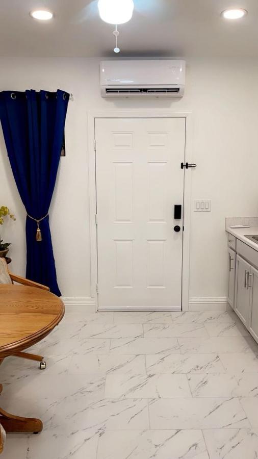 Guest House , 5 Min Away From Las Airport. Las Vegas Exteriör bild